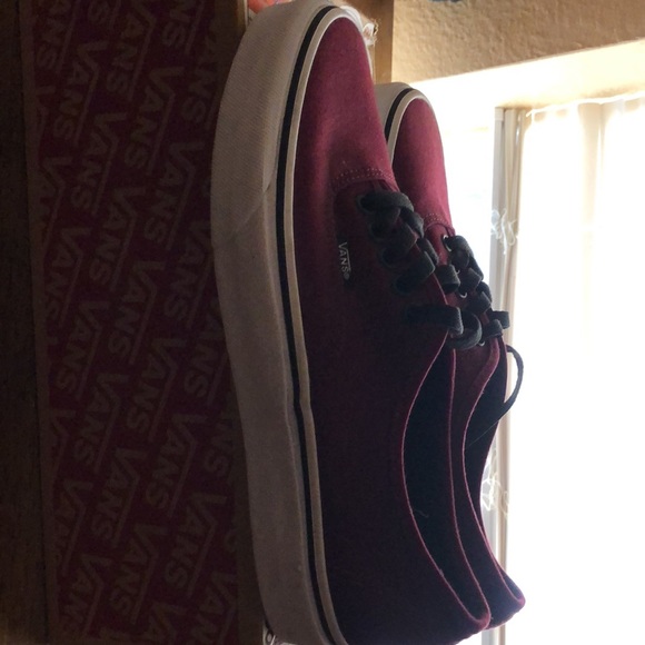 Vans for sell, never used just tired of having them their - Picture 3 of 3